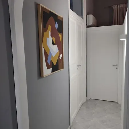 A Due Passi Dal Porto