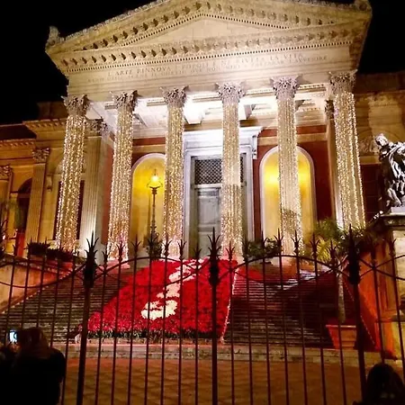 A Due Passi Dal Porto *